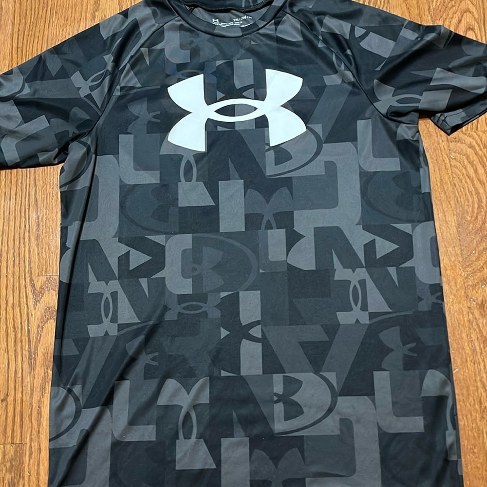Boys XL Black and Gray Shirt